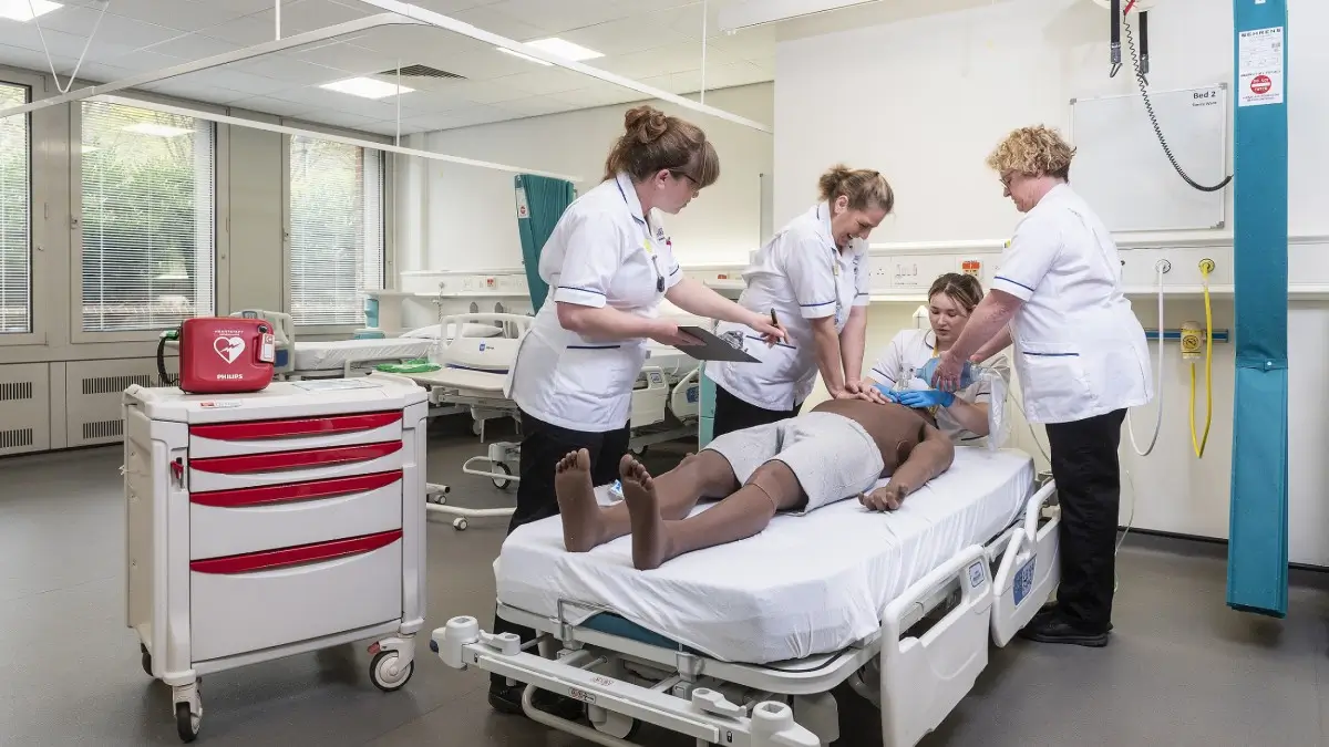Nursing Schools with Midwifery Programs in the UK